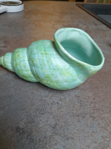 Vintage shorter son shell - &,
