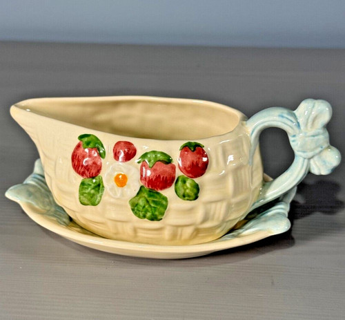 Sauce jug and plate shorter - and, by