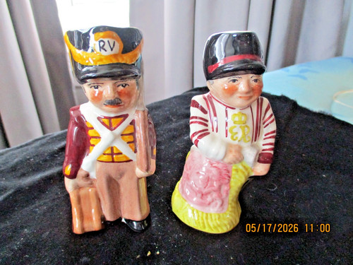 Two vintage shorter and son - shorter,